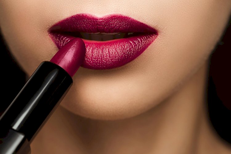 The Top 5 Lipstick Mistakes You're Making — And Now How Do You Fix Them